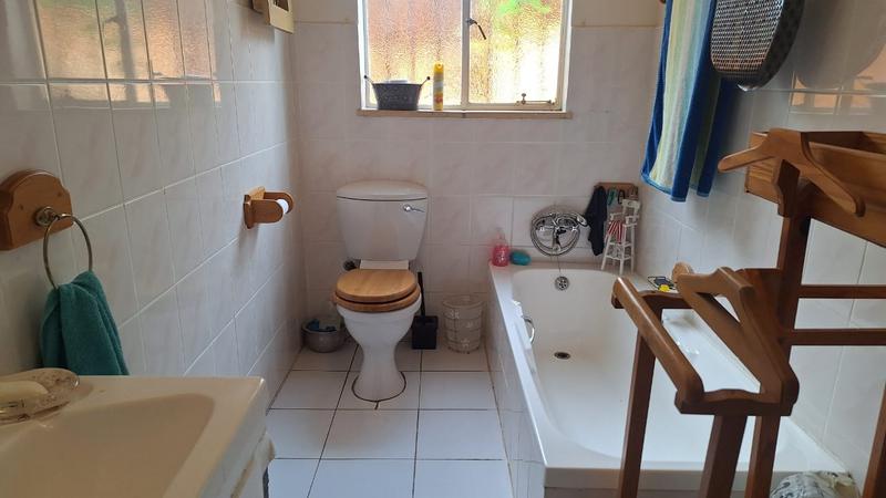 6 Bedroom Property for Sale in Stilfontein North West